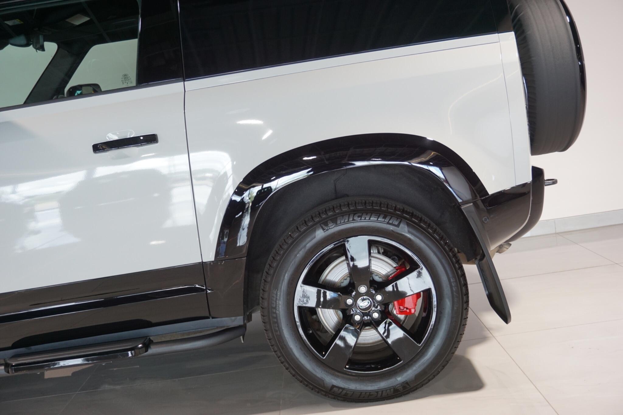 Land Rover Defender 90 3.0 D300 MHEV X-Dynamic HSE Hard Top SUV 3dr Diesel Auto 4WD SWB Euro 6 (s/s) (300 ps)